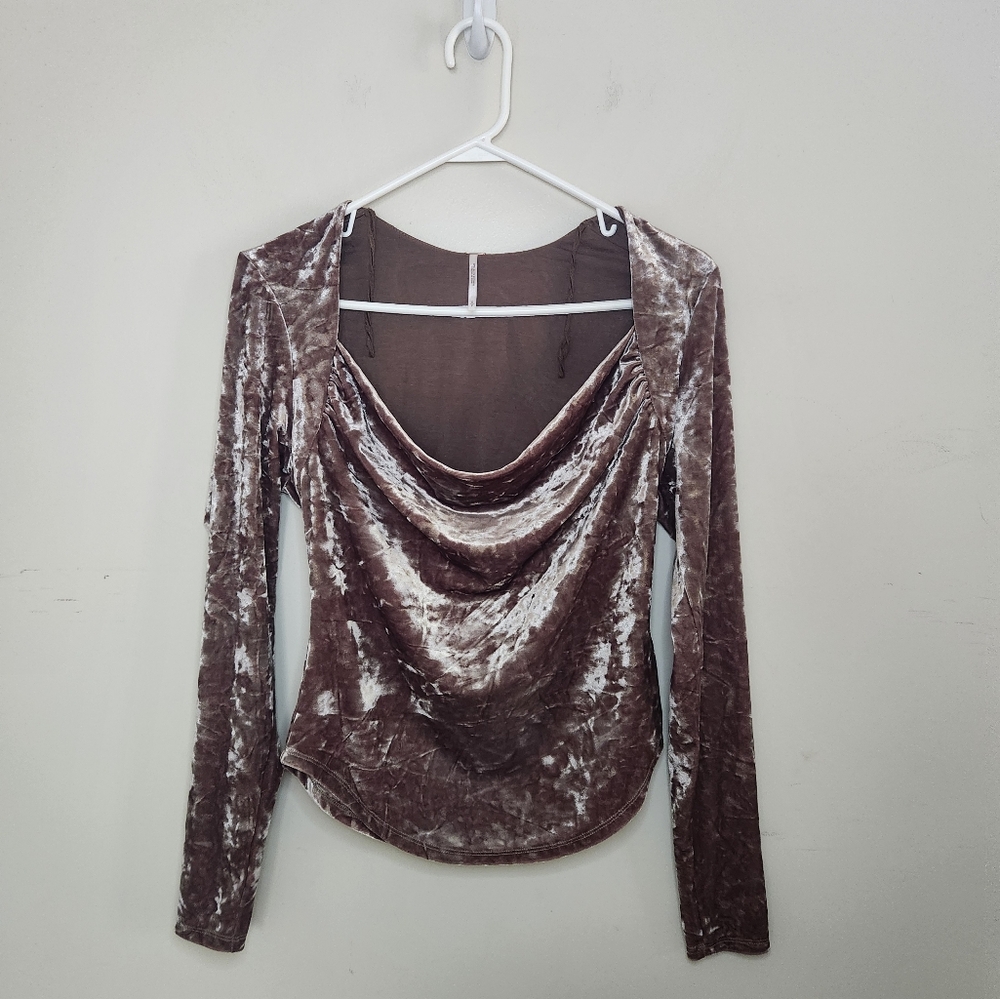 Women's Free People Crushed Velvet Top Sz Small - Picture 7 of 8